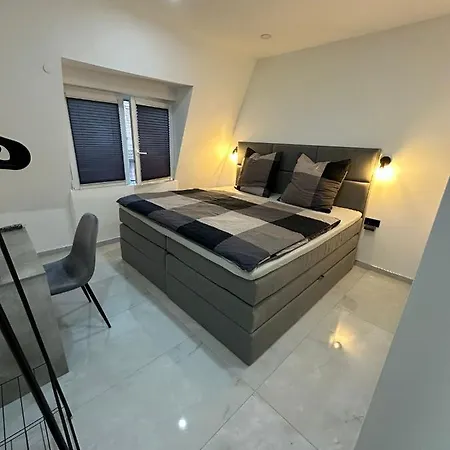 Moparts Konukevi Oberhausen (North Rhine-Westphalia)